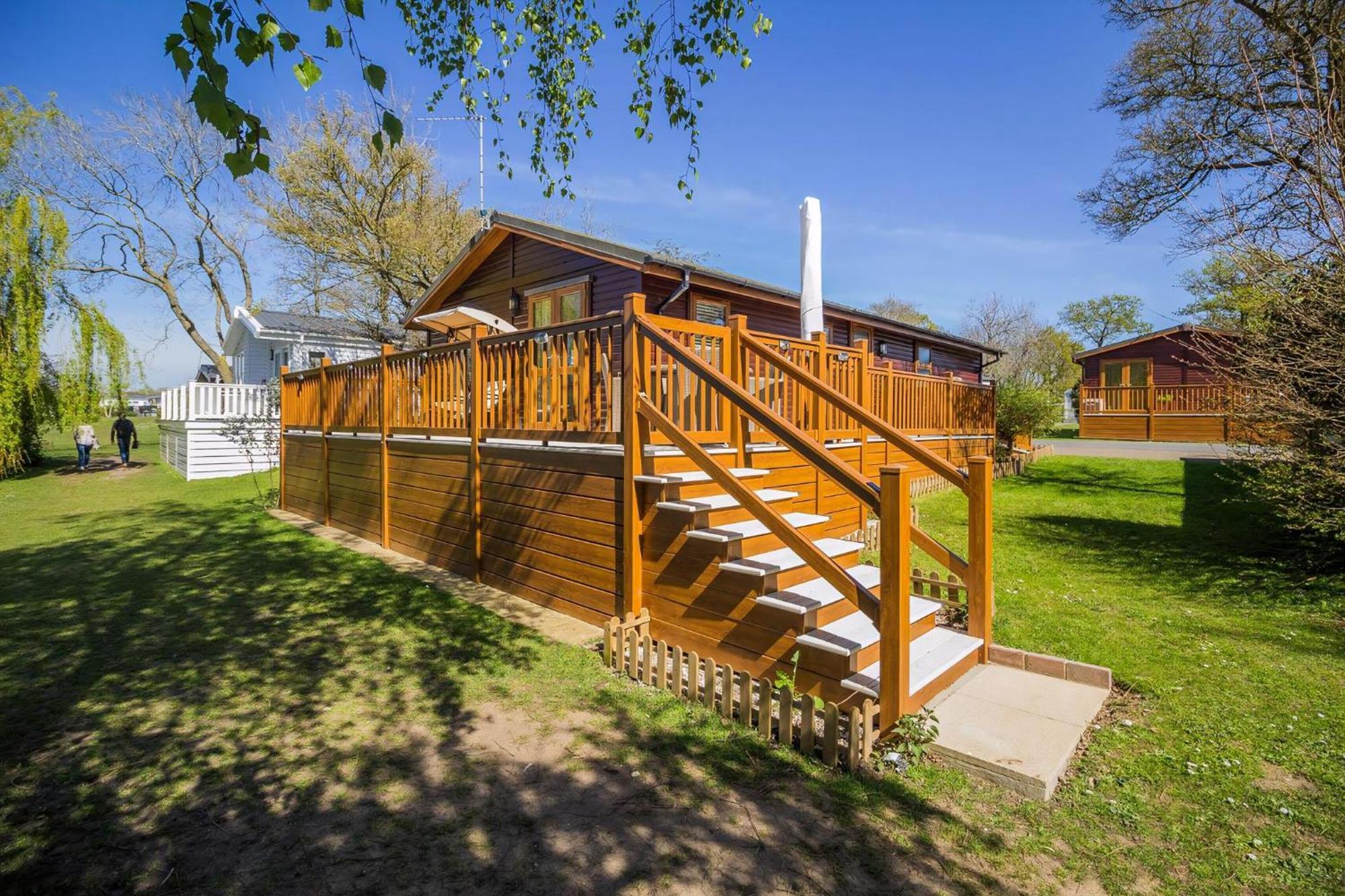 Stunning Lodge With Free Wifi For Hire At Carlton Meres In Suffolk Ref 60013M ساكسموندهام المظهر الخارجي الصورة
